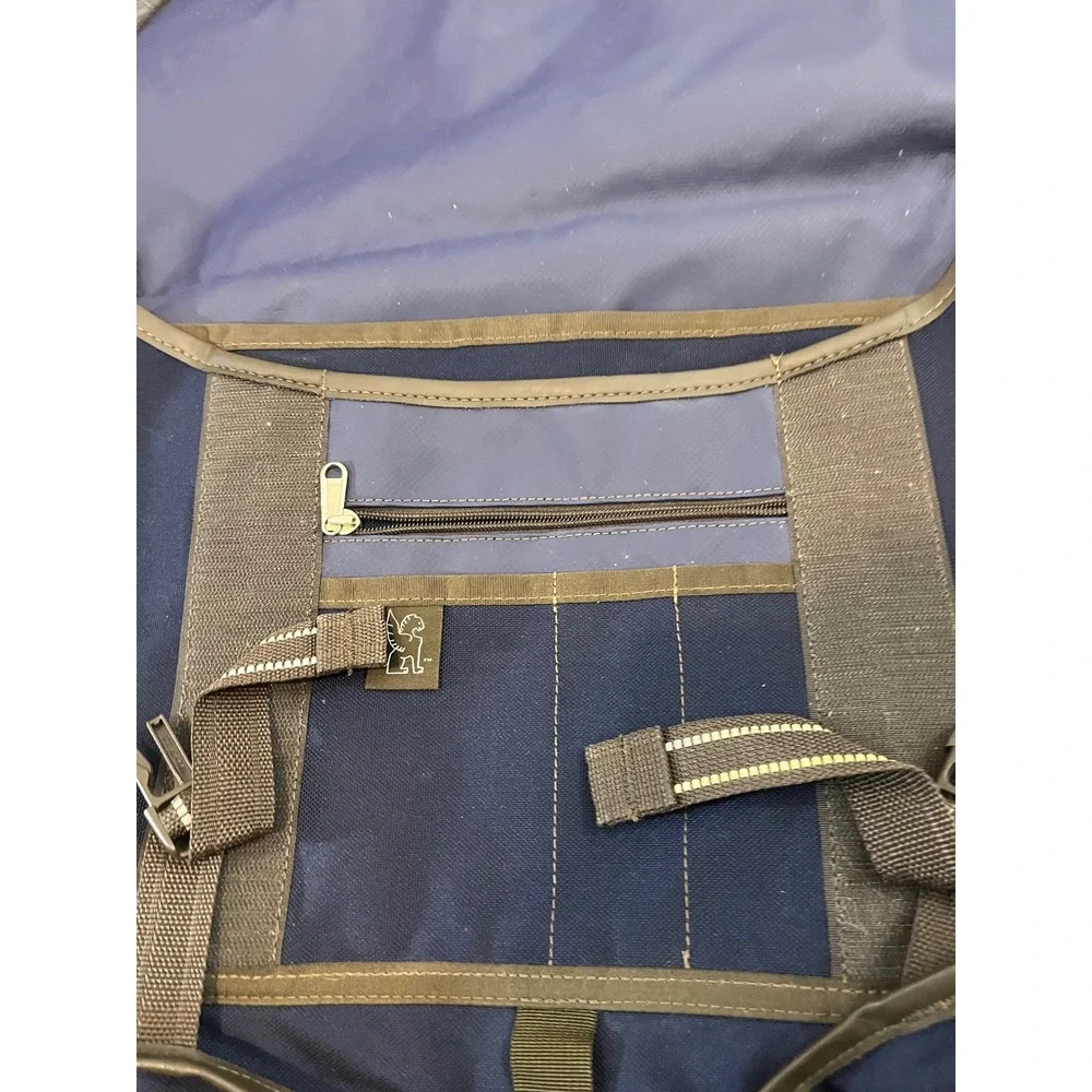 Chrome Industries Messenger Bag Unisex Large Navy Blue Seatbelt Buckle Strap
